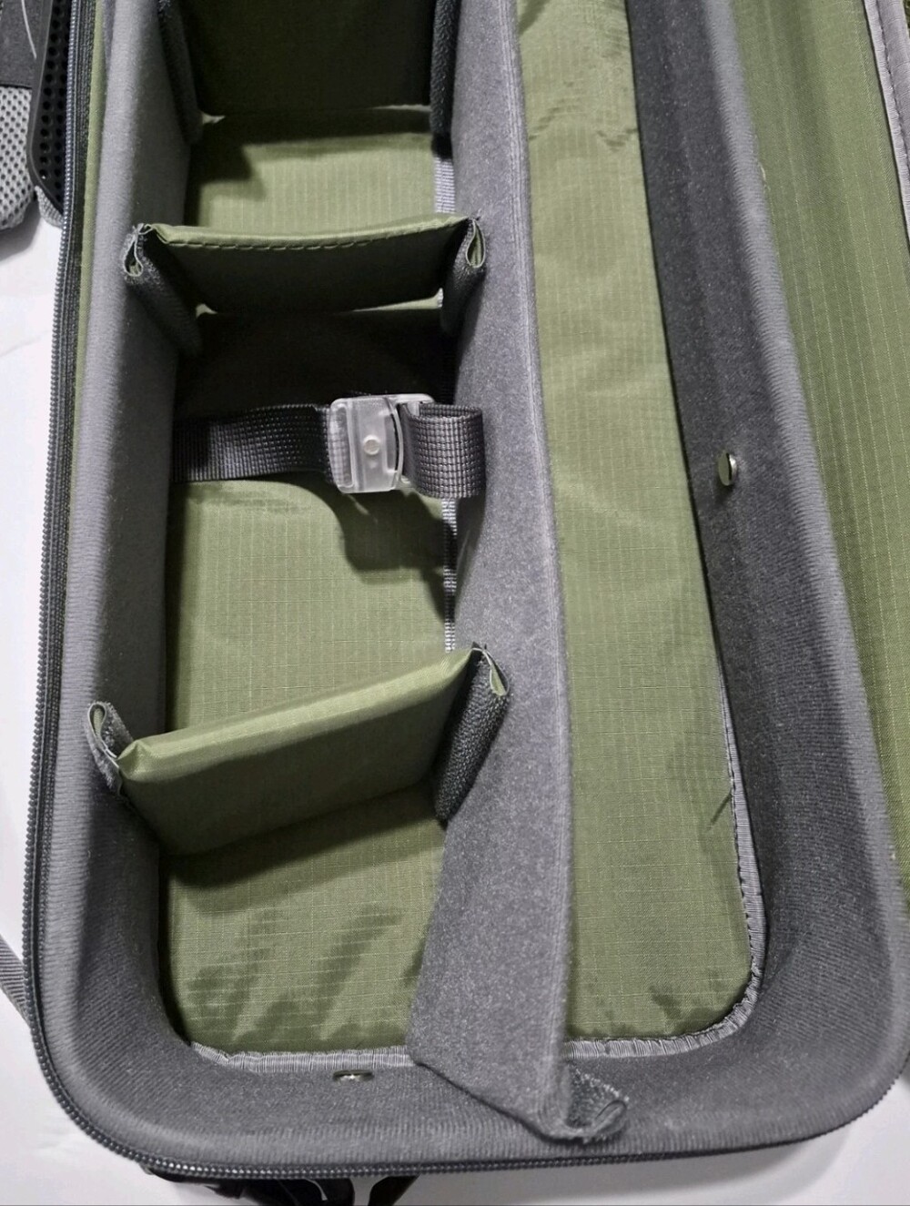 Orvis Carry-on Rod & Reel Case. - Picture 4 of 10